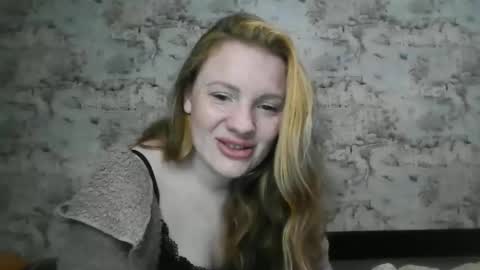 Snapshot of skyler_wans chatting on 22, 10, 2025 Skyler online show from 22, 10, 2025