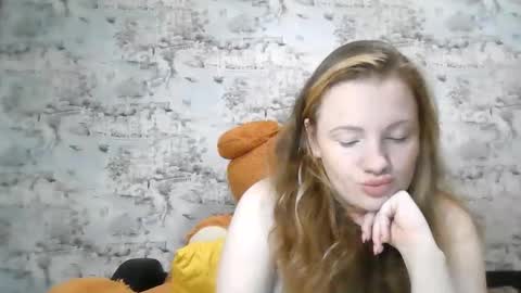 Snapshot of skyler_wans chatting on 6, 11, 2025 Skyler online show from 6, 11, 2025