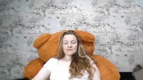 Snapshot of skyler_wans chatting on 10, 11, 2025 Skyler online show from 10, 11, 2025