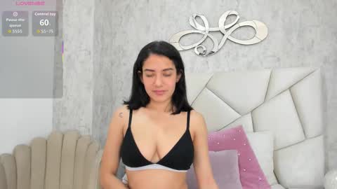 Snapshot of skylerwhite02 chatting on 13, 1, 2026 Skyler online show from 13, 1, 2026