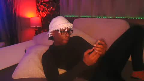 skyonetoo3 online show from 13, 12, 2025