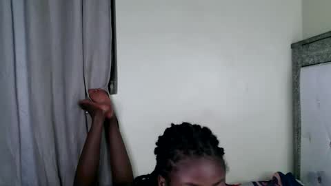 Snapshot of skyqueen0 chatting on 21, 10, 2025 skyqueen0 online show from 21, 10, 2025