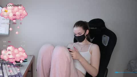 Snapshot of skyqueeni chatting on 14, 2, 2025 Nastya online show from 14, 2, 2025