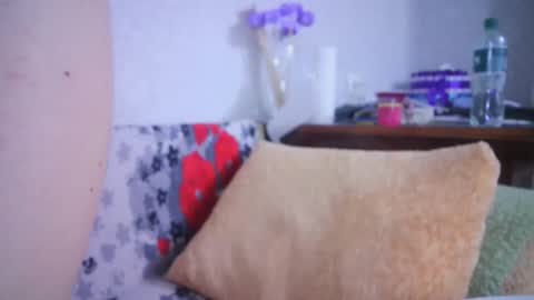 Snapshot of skyressie333 chatting on 4, 3, 2025 skyressie333 online show from 4, 3, 2025