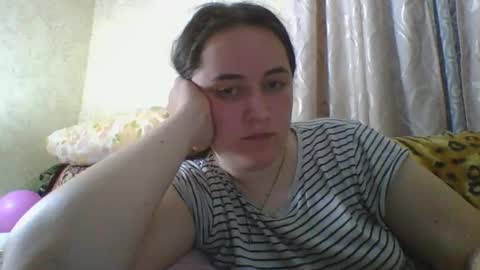 skyressie333 online show from 13, 4, 2026