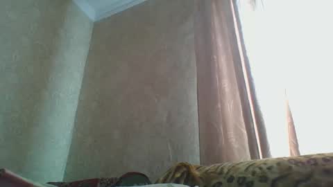 skyressie333 online show from 27, 4, 2026