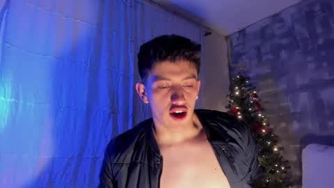 Snapshot of skyrid3r chatting on 16, 12, 2025 Skyrider online show from 16, 12, 2025