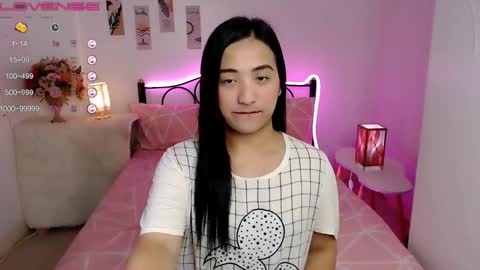 Queen Cyrine online show from 20, 12, 2024