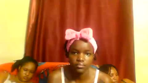 Snapshot of sleek_ass chatting on 1, 3, 2025 sleek_ass online show from 1, 3, 2025