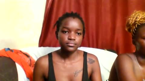 Snapshot of sleek_ass chatting on 11, 3, 2025 sleek_ass online show from 11, 3, 2025