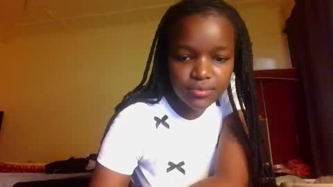 Snapshot of sleek_ass chatting on 9, 9, 2025 sleek_ass online show from 9, 9, 2025