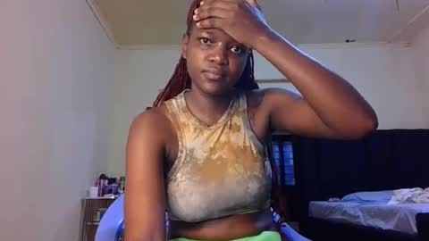 Snapshot of sleek_ass chatting on 22, 9, 2025 sleek_ass online show from 22, 9, 2025