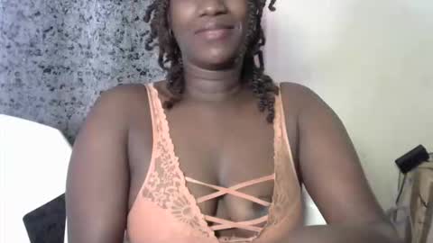 Snapshot of sleekmellanin chatting on 5, 10, 2025 sleekmellanin online show from 5, 10, 2025