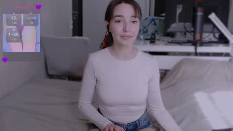 sleepy_ash_ online show from 9, 5, 2026