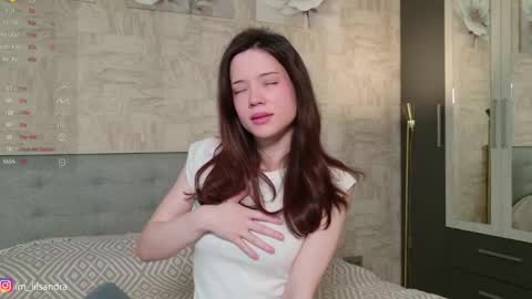 Rue or Sandra online show from 15, 4, 2026