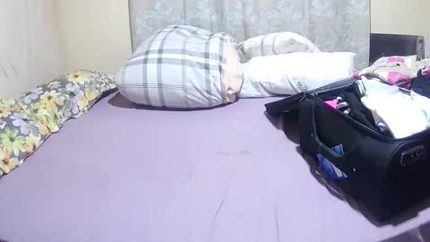 Snapshot of slender_sweetbabe chatting on 2, 6, 2026 slender_sweetbabe online show from 2, 6, 2026