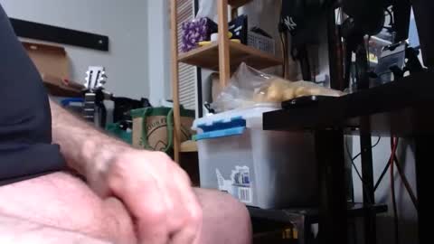 sliderguy699 online show from 6, 3, 2025