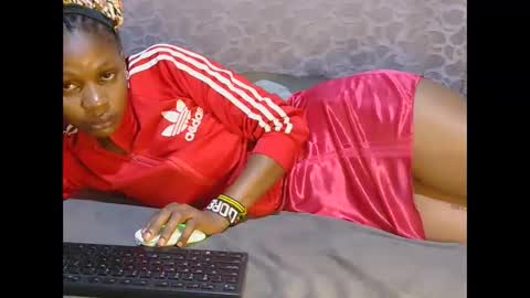 Snapshot of slim_girl01 chatting on 13, 10, 2025 slim_girl01 online show from 13, 10, 2025