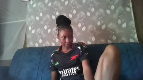 Snapshot of slim_girl01 chatting on 2, 7, 2026 slim_girl01 online show from 2, 7, 2026