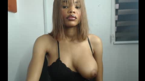 Slim queen2 online show from 15, 6, 2026
