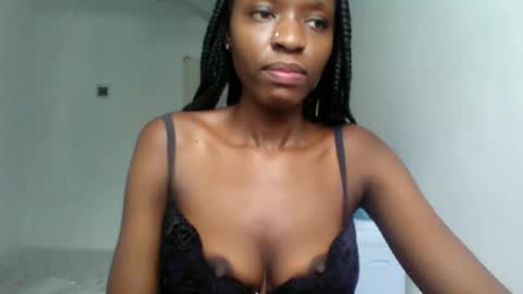 Snapshot of slimandthick1 chatting on 23, 4, 2026 slimandthick1 online show from 23, 4, 2026