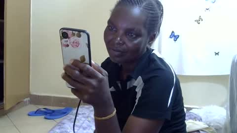 Snapshot of slimmygal chatting on 18, 2, 2025 slimmygal online show from 18, 2, 2025