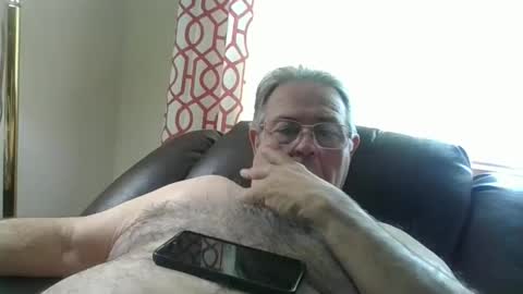 Snapshot of slippery_duck chatting on 4, 2, 2025 slippery_duck online show from 4, 2, 2025