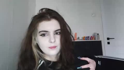 sloomonata online show from 15, 9, 2025