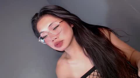 slut4attention online show from 7, 1, 2026