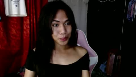 Snapshot of slutqueen_raz chatting on 23, 12, 2024 Raz online show from 23, 12, 2024