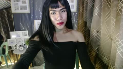 Snapshot of slutqueen_raz chatting on 28, 12, 2024 Raz online show from 28, 12, 2024