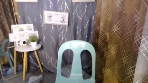 Snapshot of slutqueen_raz chatting on 12, 1, 2025 Raz online show from 12, 1, 2025