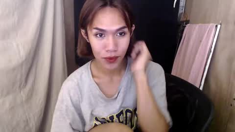 Snapshot of slutqueen_raz chatting on 17, 9, 2025 Raz online show from 17, 9, 2025