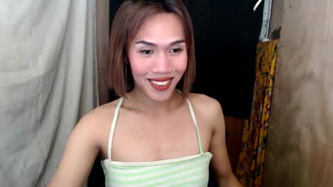 Snapshot of slutqueen_raz chatting on 25, 9, 2025 Raz online show from 25, 9, 2025