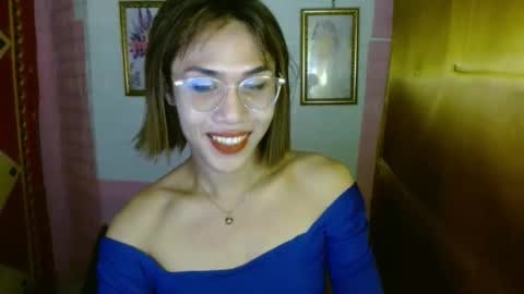 Snapshot of slutqueen_raz chatting on 21, 10, 2025 Raz online show from 21, 10, 2025
