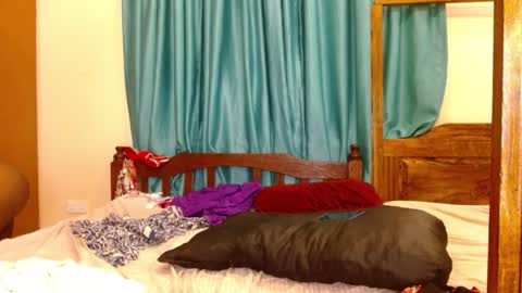 Snapshot of slutty_charmmz chatting on 1, 5, 2026 Bree online show from 1, 5, 2026