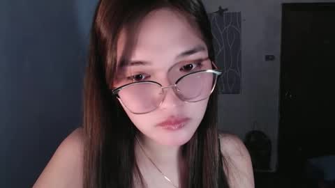 slutty_hannaxx online show from 17, 4, 2026