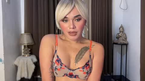 Slutty Lavinia online show from 8, 3, 2026