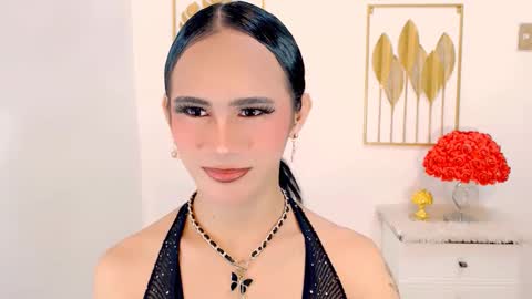 Snapshot of slutty_vanna chatting on 4, 3, 2025 mia online show from 4, 3, 2025