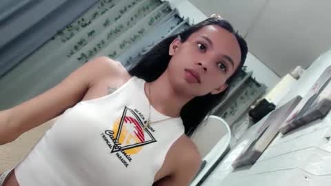 Snapshot of sluttychie chatting on 5, 2, 2025 CHIE CHIE online show from 5, 2, 2025