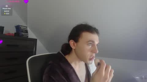 Natsu online show from 5, 2, 2026