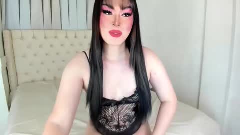 mia online show from 25, 2, 2026