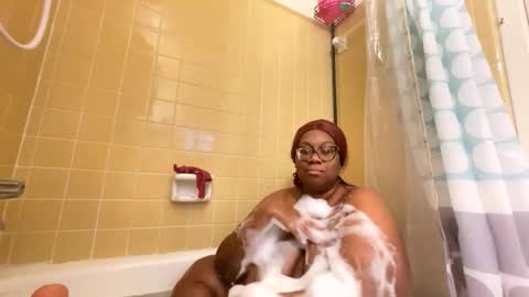 Snapshot of sluttypooh chatting on 14, 2, 2026 Pooh online show from 14, 2, 2026