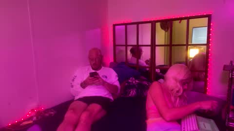 Snapshot of sluttysc0ut chatting on 11, 11, 2025 Scout online show from 11, 11, 2025