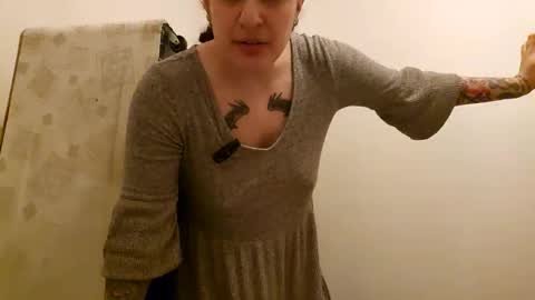 SluttySuzie17 online show from 2, 5, 2026