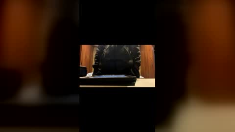 slyneck online show from 5, 4, 2026