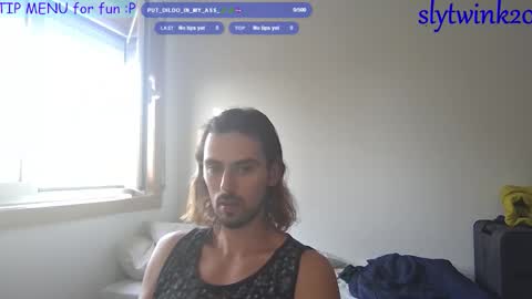 Snapshot of slytwink20 chatting on 12, 9, 2025 slytwink20 online show from 12, 9, 2025
