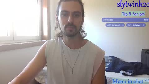 Snapshot of slytwink20 chatting on 22, 9, 2025 slytwink20 online show from 22, 9, 2025