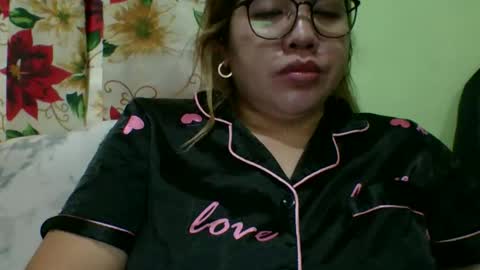 Snapshot of small_boobs59 chatting on 6, 11, 2025 Lovewella online show from 6, 11, 2025