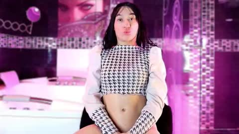 Small Hot19 online show from 14, 12, 2025